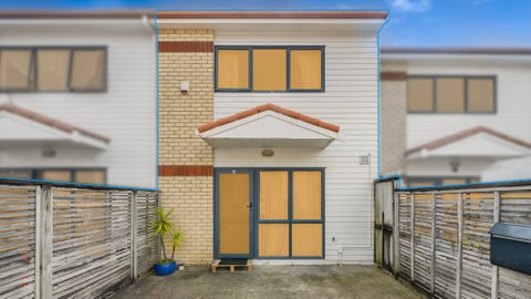 20/3 Ambrico Place, New Lynn, Auckland