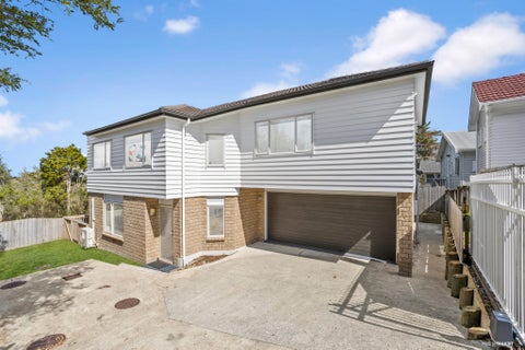 2/63 Pupuke Road, Birkenhead, Auckland
