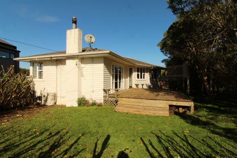 27 Wharf Road, Te Atatu Peninsula, Auckland