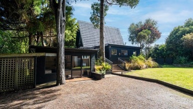 84 Ruru Avenue, Otatara