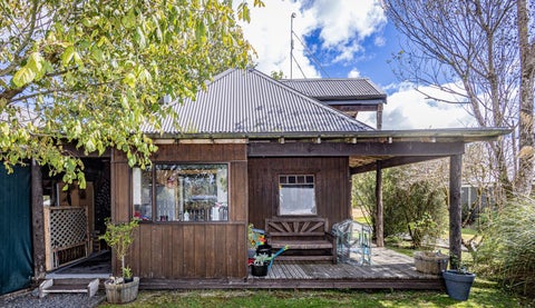 5 Mackenzie Street, WAIMARINO, OWHANGO