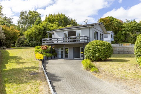 32 Tremaine Avenue, Two Mile Bay, Taupō