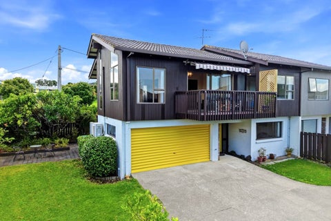 4/87 Aberdeen Road, Castor Bay, Auckland