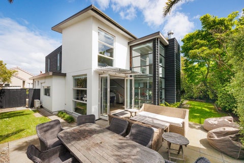 297 Fitzherbert Avenue, West End, Palmerston North