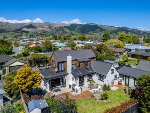 49 Maple Crescent, Richmond, Richmond