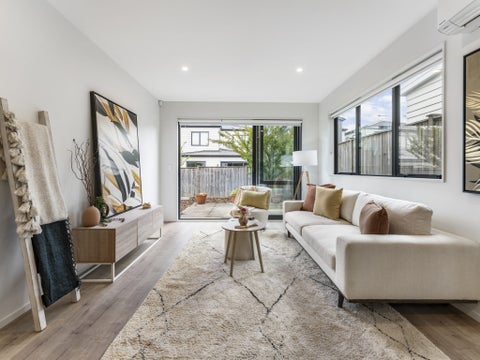 42 Lusitano Drive, Karaka, Papakura