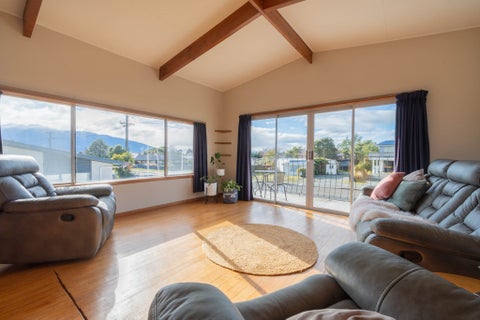 31 Pompolona Street, Te Anau, Te Anau