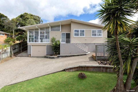 29 Hatherlow Street, Glenfield, Auckland