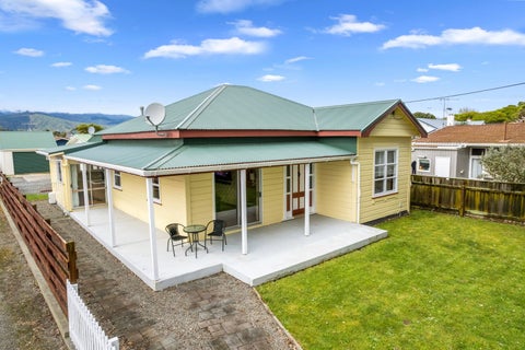 24 Domain Road, Otaki, Otaki