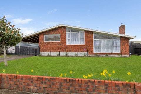 8 Abraham Crescent, Milson, Palmerston North