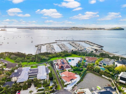 5 Huriaro Place, Orakei, Auckland