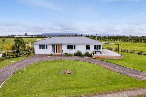 145 Johns Road, Tariki, Inglewood