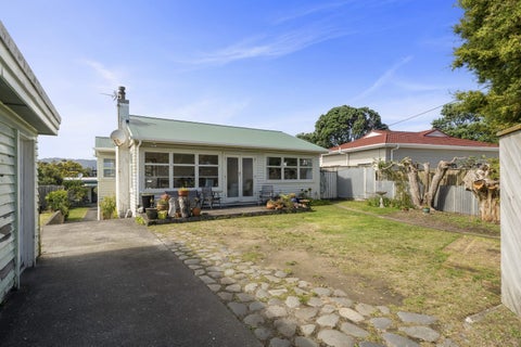 152 Manly Street, Paraparaumu Beach, Paraparaumu