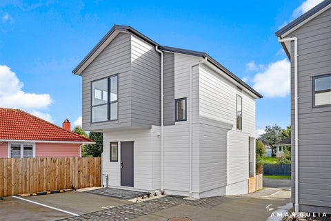 13B Serjeant Street, Henderson, Auckland