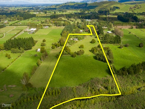 570 Norfolk Road, Carterton