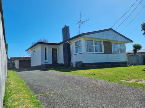 95 Lewis Street, Glenview, Hamilton
