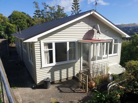 146 Helston Road, Paparangi, Wellington