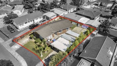 5 Dorendia Place, Clendon Park, Auckland