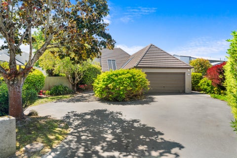 11 Brockhall Lane, Avonhead, Christchurch