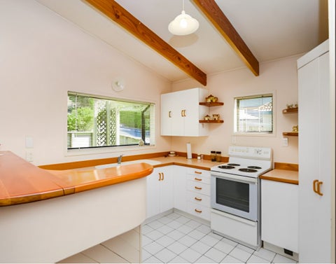 2/144 Paihia Road, Onehunga, Auckland