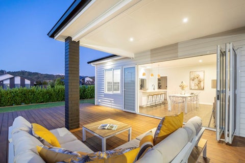 2 Fred White Drive, Kumeu