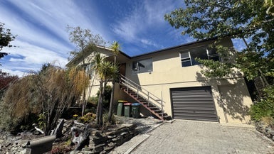 23 Oregon Drive, Kelvin Heights, Queenstown