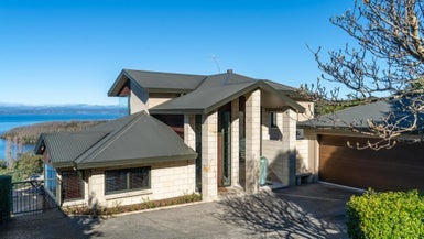 71 Wakeman Road, Acacia Bay, Taupo