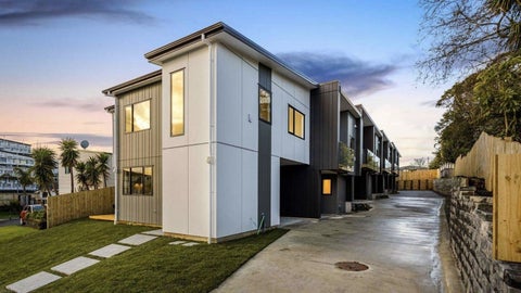 1/3 Pomelo Road, Te Atatu South, Auckland