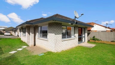 55 Robert Skelton Place, Clendon Park, Auckland