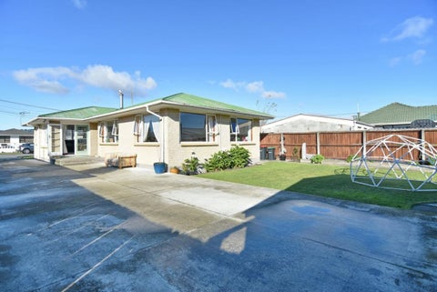 92 Frensham Crescent, Woolston, Christchurch