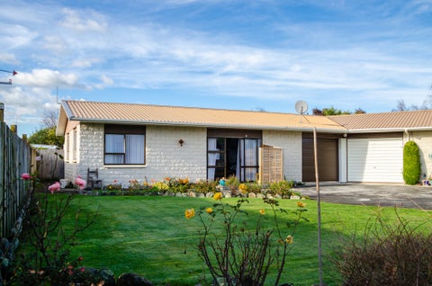 2/1 De Lacy Lane, Carterton, Carterton