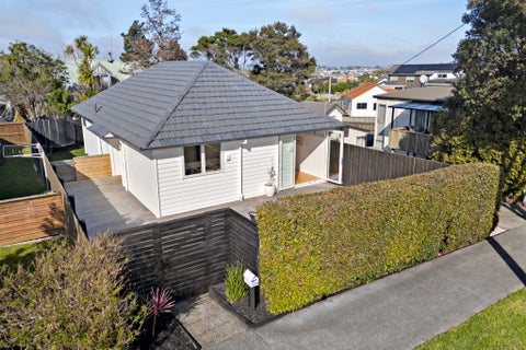 27A Castledine Crescent, Glen Innes, Auckland