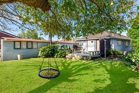 22 London Street, Te Atatu Peninsula, Auckland