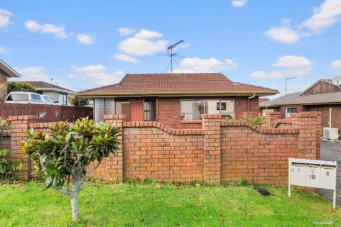 1/54 Wellington Street, Howick, Auckland