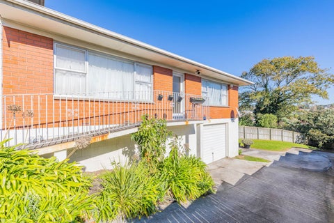 2/59 Rogan Street, Hillsborough, Auckland