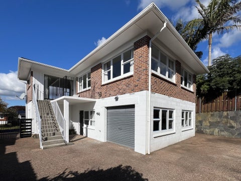 12 Megan Avenue, Pakuranga Heights, Auckland