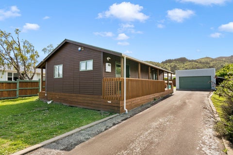 5 Kenward Crescent, Featherston