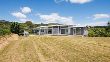 8 Ridgeview Road, Palmerston North