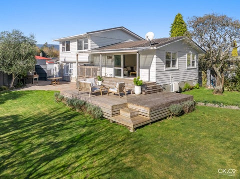 24 Longfellow Street, Trentham, Upper Hutt