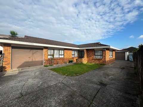 2/152 Rangitoto Road, Papatoetoe, Auckland
