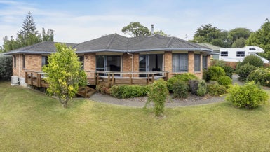 5 Blakewell Place, Beachlands, Auckland