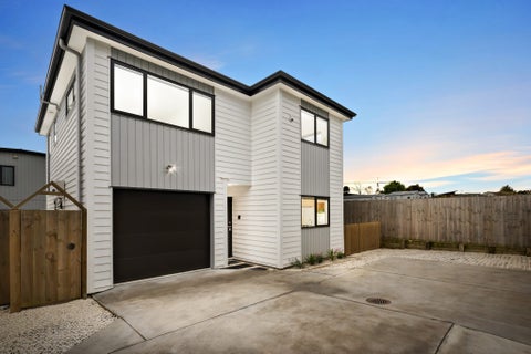 21E Kingdale Road, Henderson, Auckland