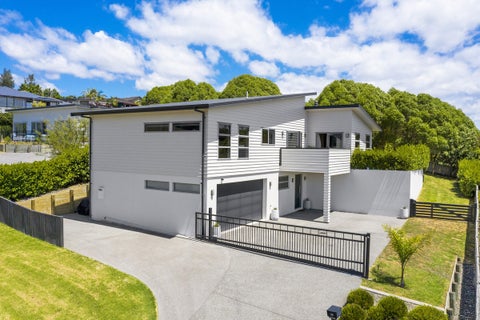 10 Danny Place, Pyes Pa, Tauranga