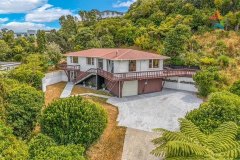 42 Akatea Road, Korokoro, Lower Hutt