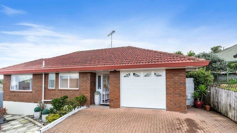 2/21 Stewart Gibson Place, Manurewa, Auckland