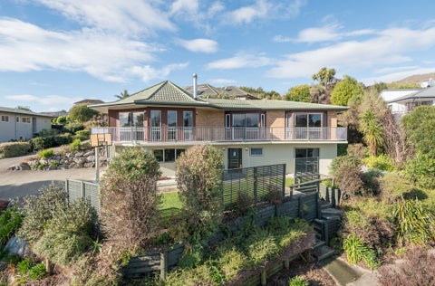 8 Centenary Place, Richmond