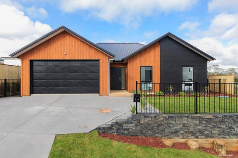 14 Kaimai Avenue, Massey, Massey