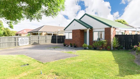 162 Waitemata Drive, Ranui, Auckland