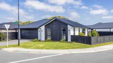 8 Oakleigh Street, Woodend, Woodend