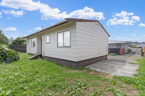 2/41 President Avenue, Papakura, Papakura